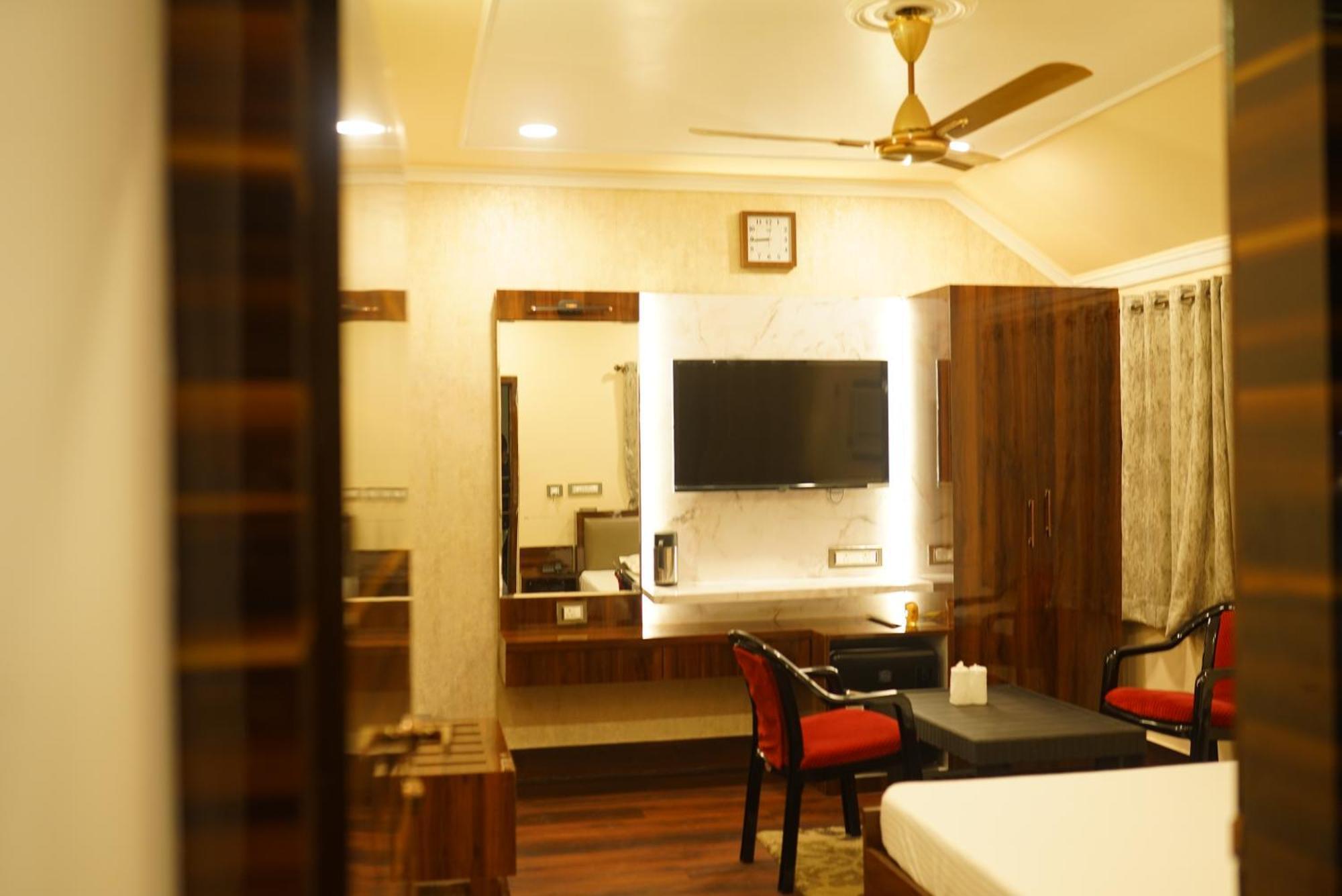 New Mouchak Hotel & Resorts Tajpur Exterior foto